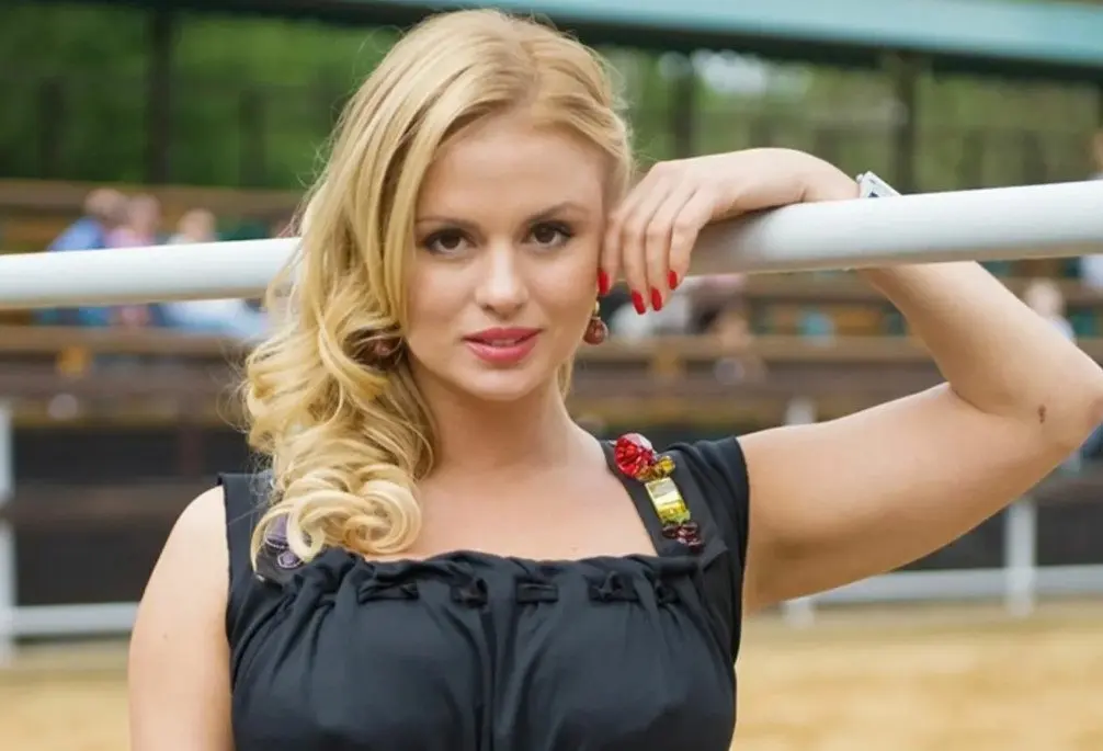 45-летняя Анна Семенович рассказала о хороших новостях из роддома
